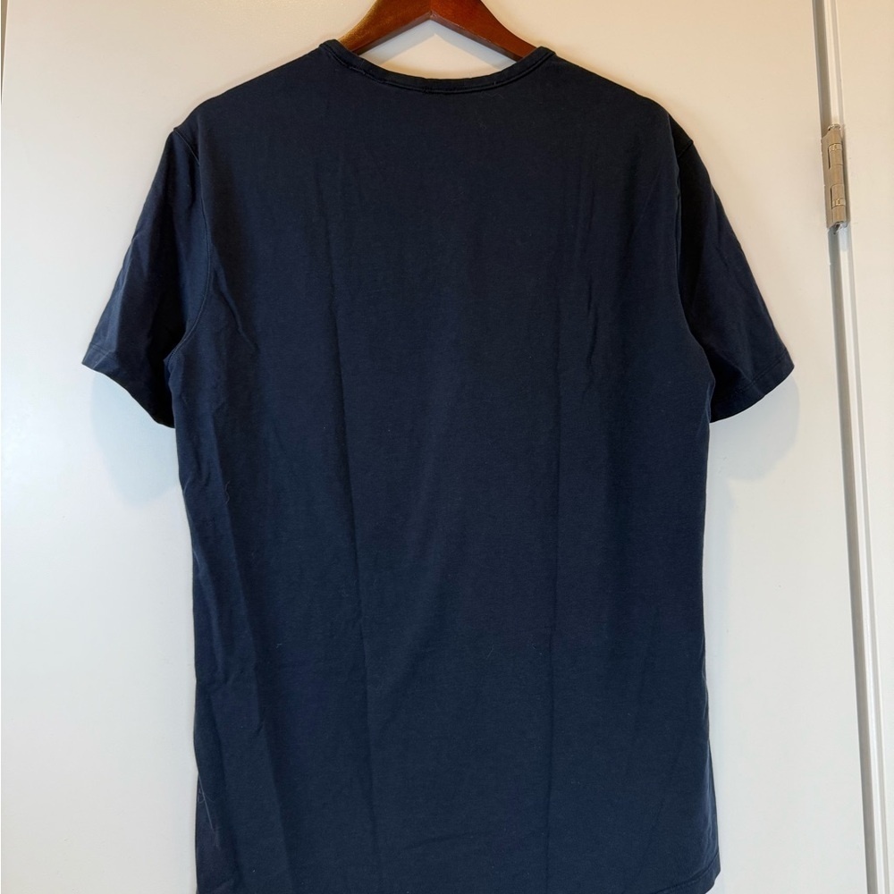 lululemon athletica Men’s Dark Blue Breathe Tee - Picture 5 of 5